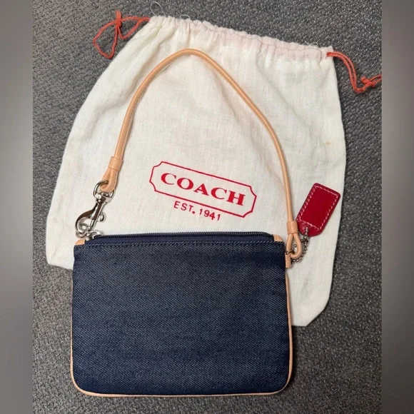 Coach Vintage Girlie Denim Skinny Wristlet No. 6782 NWOT - Picture 3 of 6